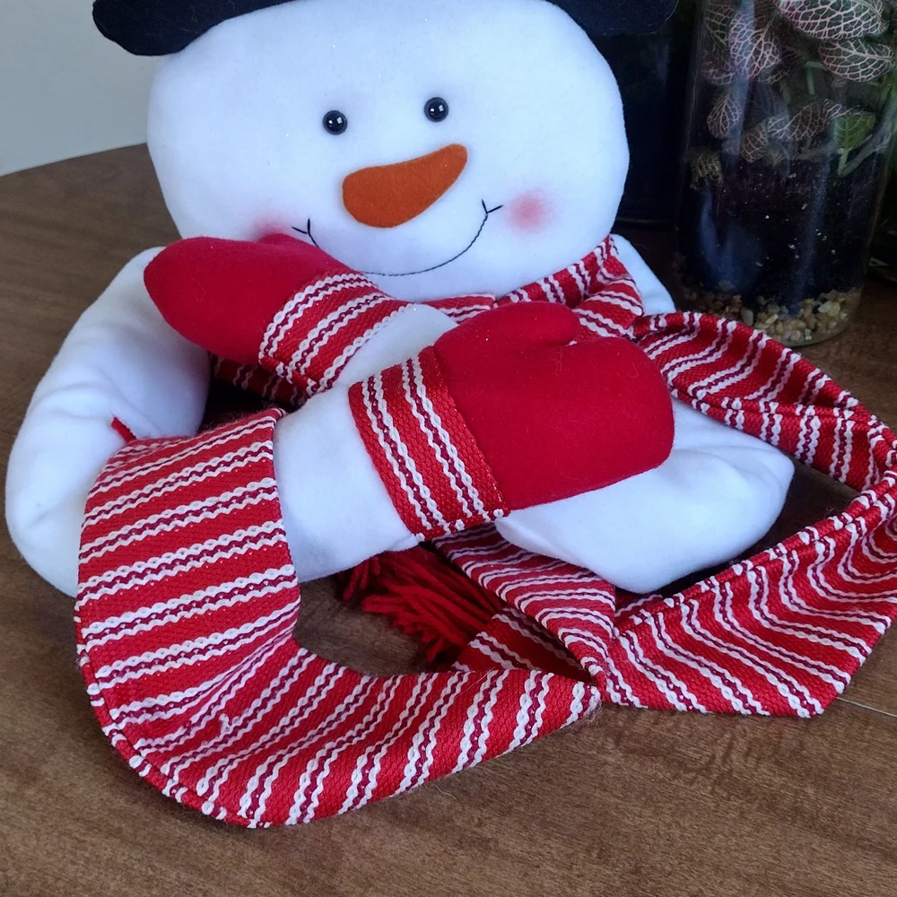Snowman Hugger Christmas Tree Topper